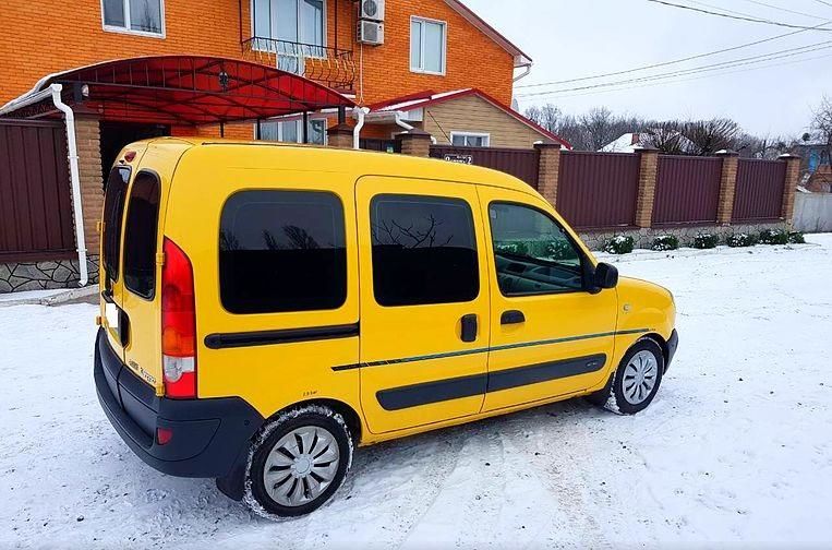 Продам Renault Kangoo пасс. 2006 года в г. Зеньков, Полтавская область