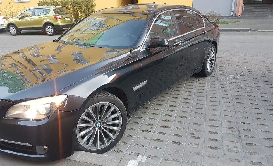 Продам BMW 740 740 LI F02 2011 2011 года в Киеве