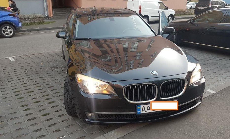 Продам BMW 740 740 LI F02 2011 2011 года в Киеве