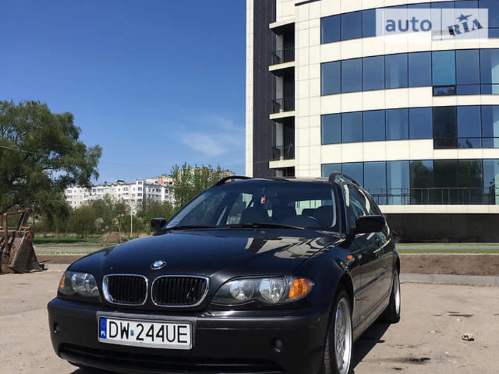 Продам BMW 320 Рестайлинг  2002 года в Киеве