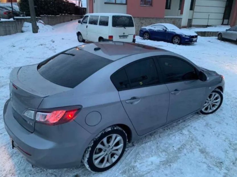 Продам Mazda 3 2011 года в Киеве