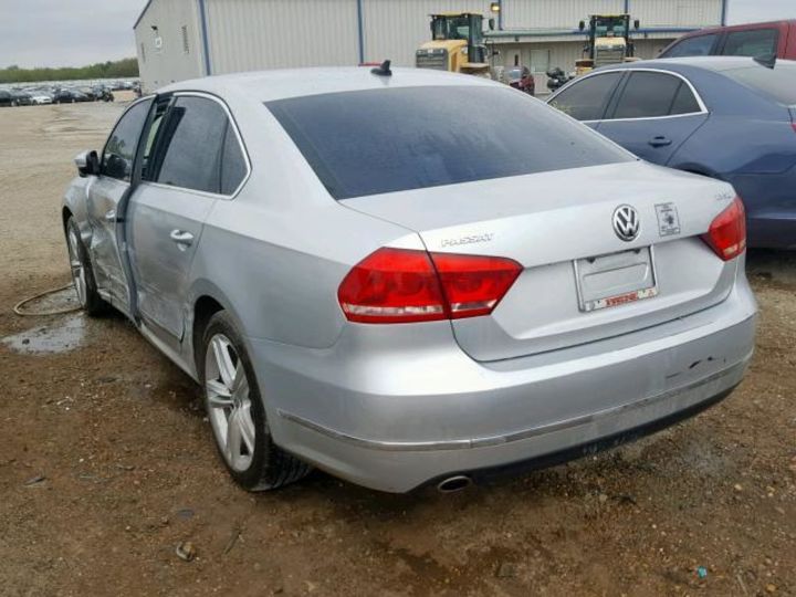 Продам Volkswagen Passat B7 SEL 2014 года в Харькове