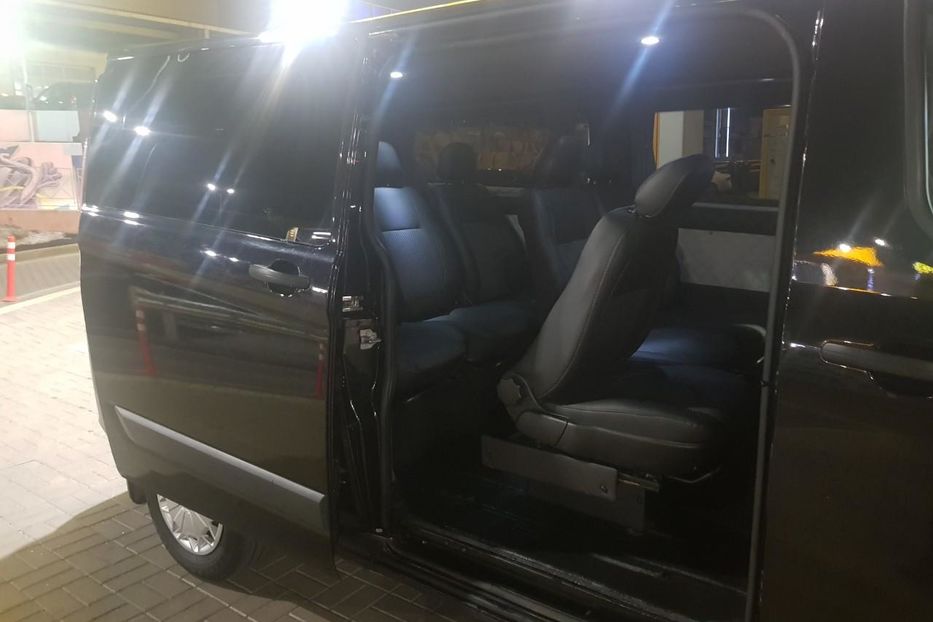 Продам Ford Transit Custom пассажир 8+1 2015 года в Киеве