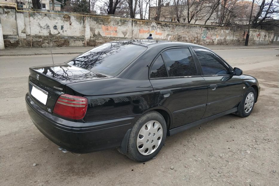 Продам Honda Accord 1999 года в Одессе