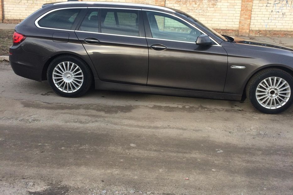 Продам BMW 520 F 11 2010 года в Кропивницком