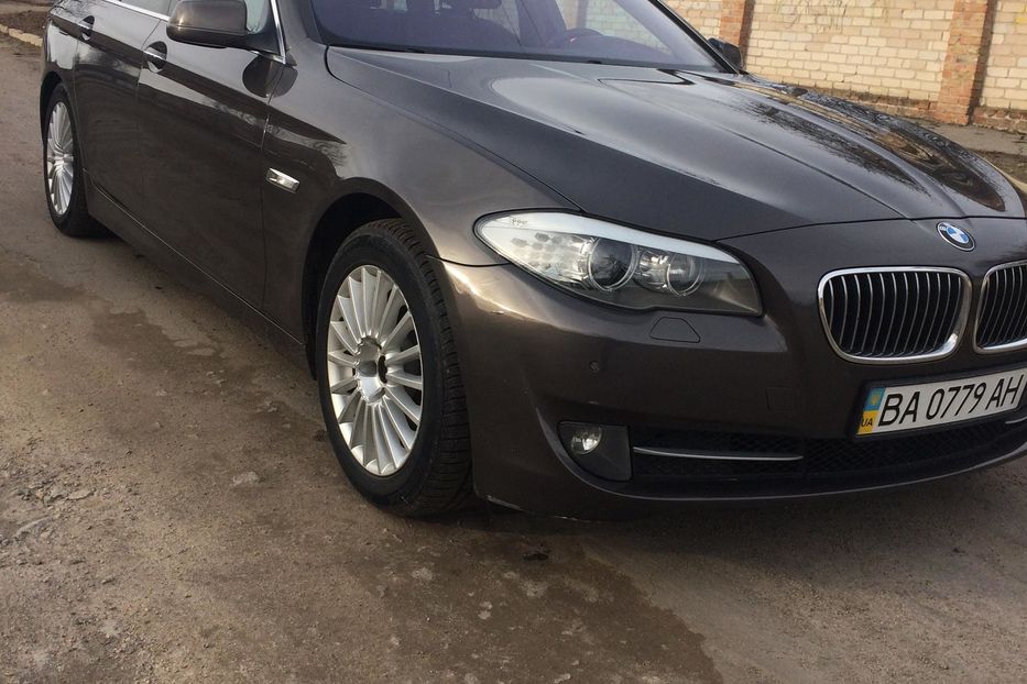 Продам BMW 520 F 11 2010 года в Кропивницком