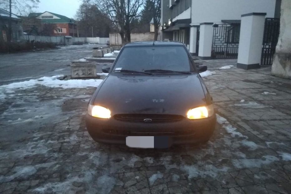 Продам Ford Escort 1996 года в Львове