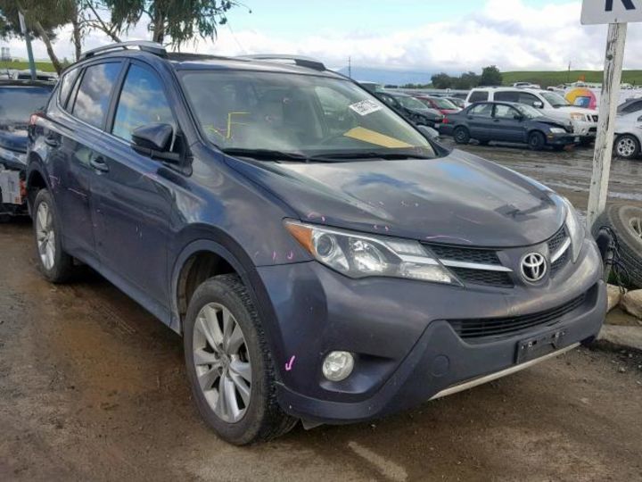 Продам Toyota Rav 4 Limited 2015 года в Харькове