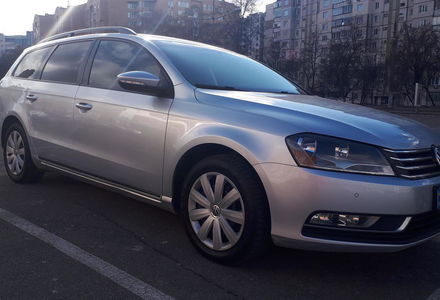 Продам Volkswagen Passat B7 2013 года в Киеве