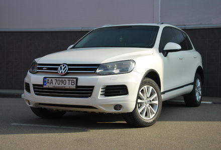 Продам Volkswagen Touareg 2011 года в Киеве