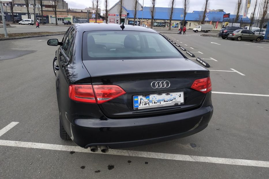 Продам Audi A4 B8 2009 года в Киеве