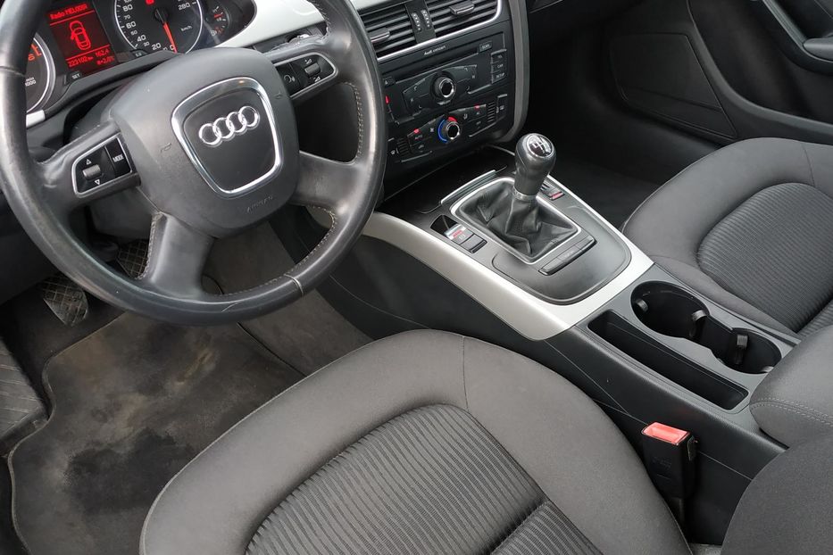 Продам Audi A4 B8 2009 года в Киеве