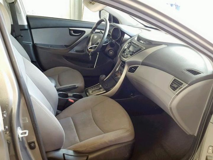 Продам Hyundai Elantra 2013 года в Харькове