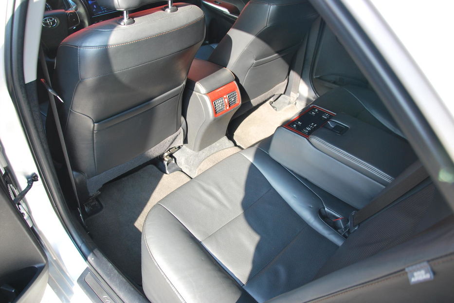 Продам Toyota Camry FULL 2012 года в Киеве