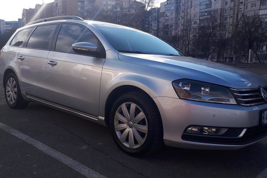 Продам Volkswagen Passat B7 2013 года в Киеве