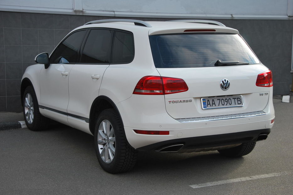 Продам Volkswagen Touareg 2011 года в Киеве