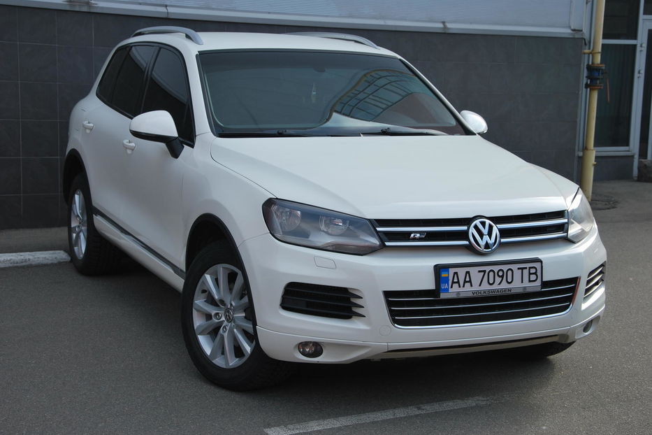 Продам Volkswagen Touareg 2011 года в Киеве