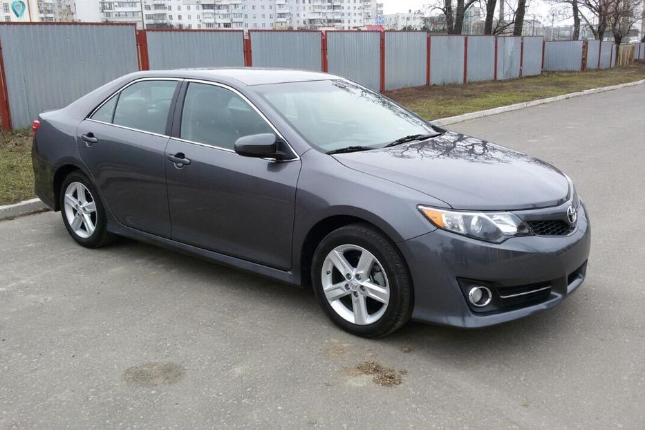 Продам Toyota Camry 50 2014 года в Одессе