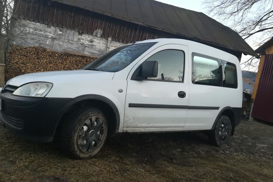 Продам Opel Combo пасс. 2004 года в г. Самбор, Львовская область