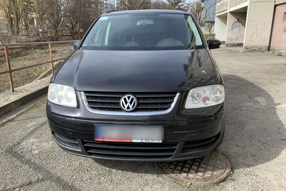 Продам Volkswagen Touran 7-и місний 2003 года в Ивано-Франковске