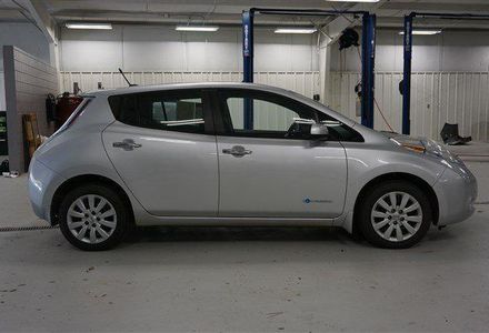 Продам Nissan Leaf 2013 года в Днепре
