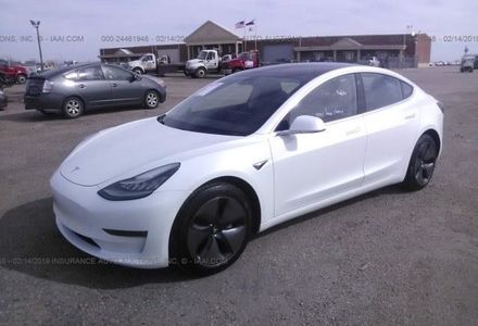 Продам Tesla Model 3 2018 года в Днепре