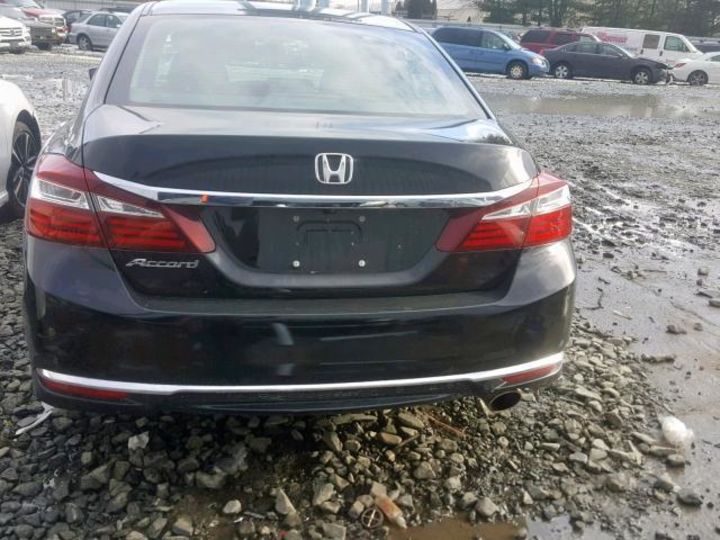 Продам Honda Accord LX 2016 года в Харькове