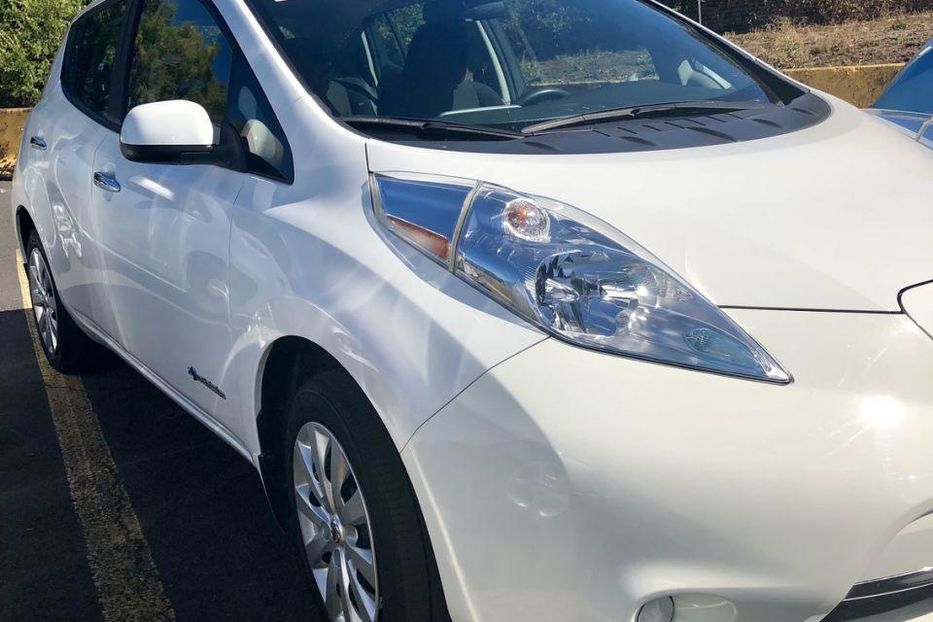 Продам Nissan Leaf 2015 года в Киеве