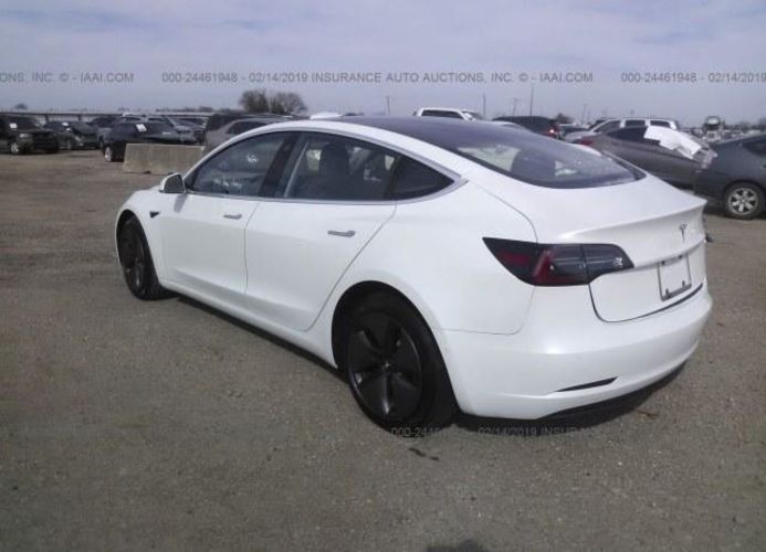 Продам Tesla Model 3 2018 года в Днепре