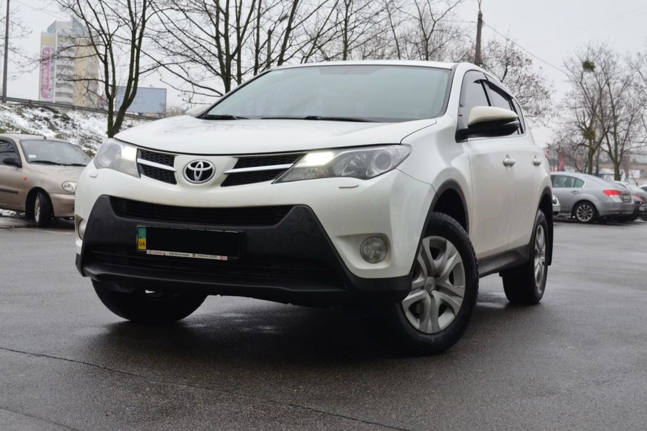 Продам Toyota Rav 4 Classic 2013 года в Киеве