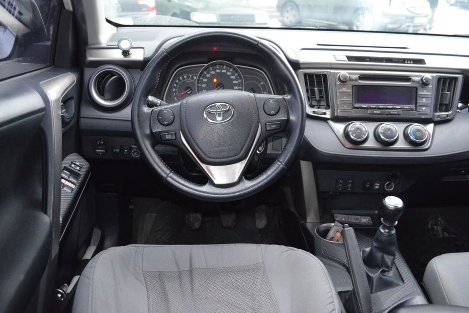 Продам Toyota Rav 4 Classic 2013 года в Киеве