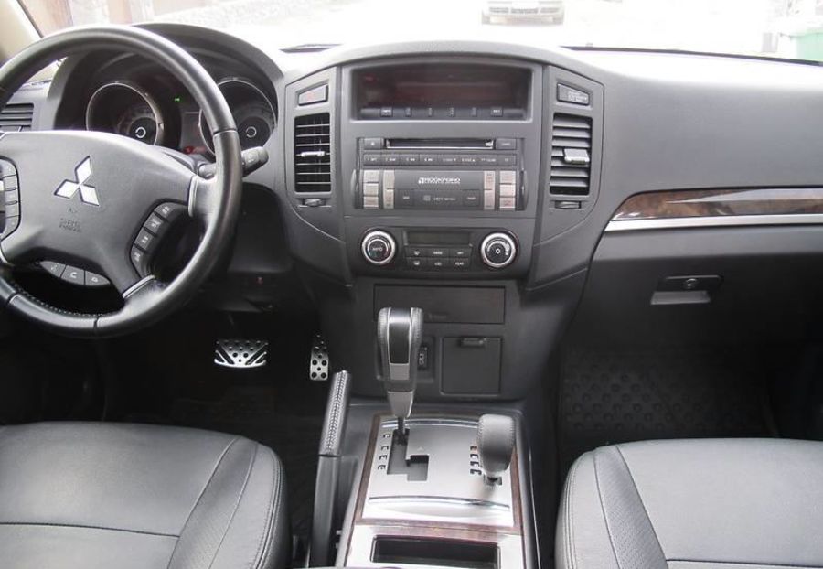 Продам Mitsubishi Pajero Wagon ULTIMATE 2014 2014 года в Киеве