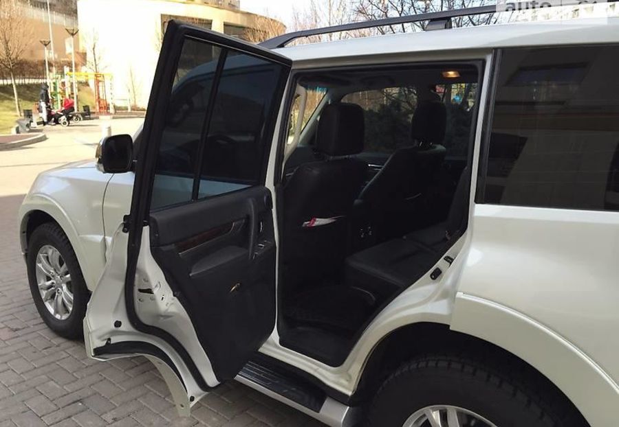 Продам Mitsubishi Pajero Wagon ULTIMATE 2014 2014 года в Киеве