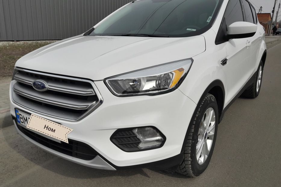 Продам Ford Escape SE Ecoboost 4WD 2017 года в г. Ахтырка, Сумская область