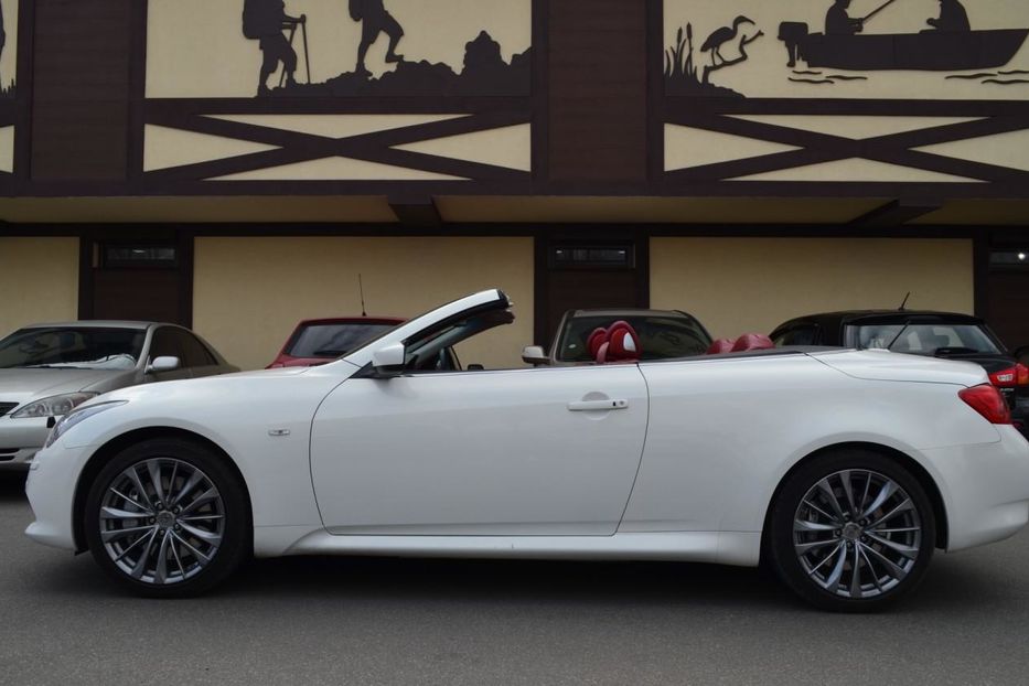 Продам Infiniti G37 Convertible  2013 года в Киеве