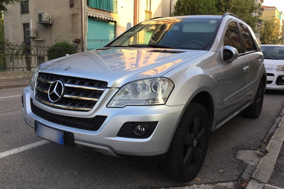 Продам Mercedes-Benz ML 300 Chrome  2009 года в Луцке