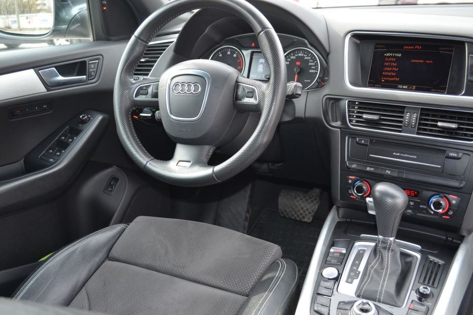 Продам Audi Q5 QUATTRO S-LINE 2011 года в Киеве