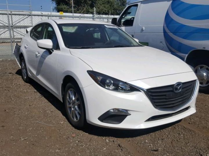 Продам Mazda 3 sport 2016 года в Киеве