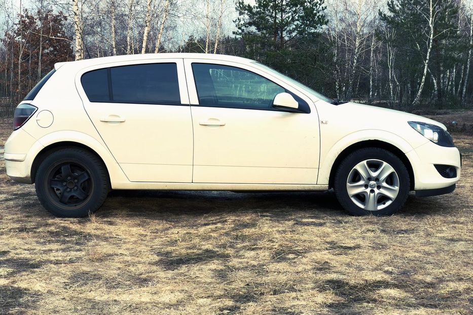 Продам Opel Astra H Хэтчбек 2012 года в Киеве