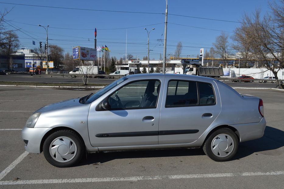 Продам Renault Symbol 1.4l 8kl 2008 года в Киеве