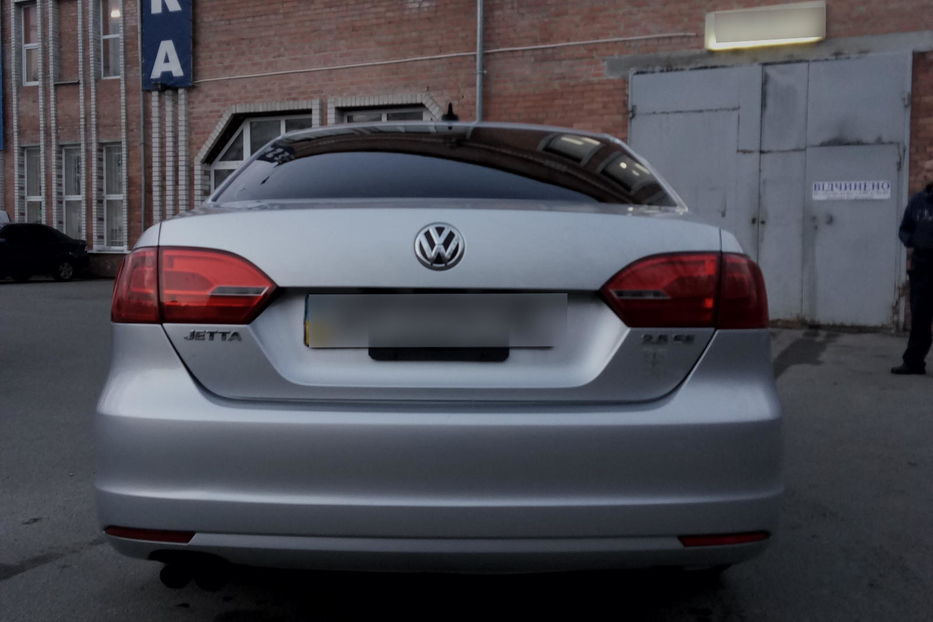 Продам Volkswagen Jetta SE 2012 года в Киеве