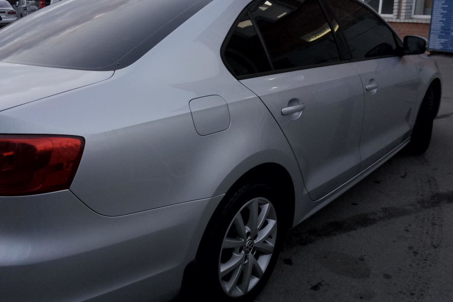 Продам Volkswagen Jetta SE 2012 года в Киеве