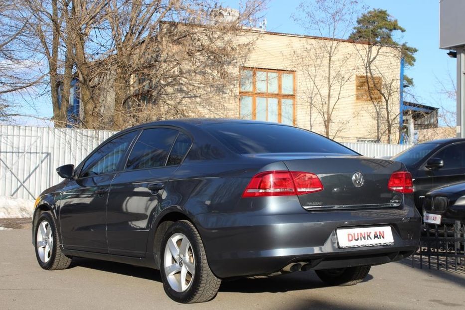 Продам Volkswagen Passat B7 2.0 TDI 2013 года в Киеве