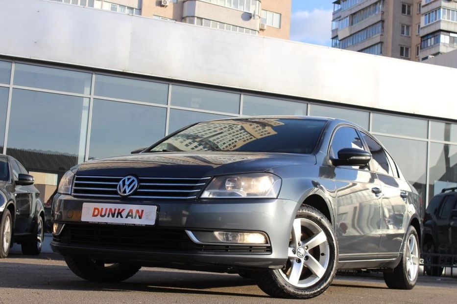 Продам Volkswagen Passat B7 2.0 TDI 2013 года в Киеве