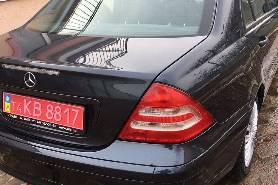 Продам Mercedes-Benz C-Class 2001 года в Киеве