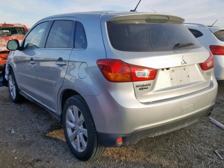 Продам Mitsubishi Outlander 2014 года в Харькове