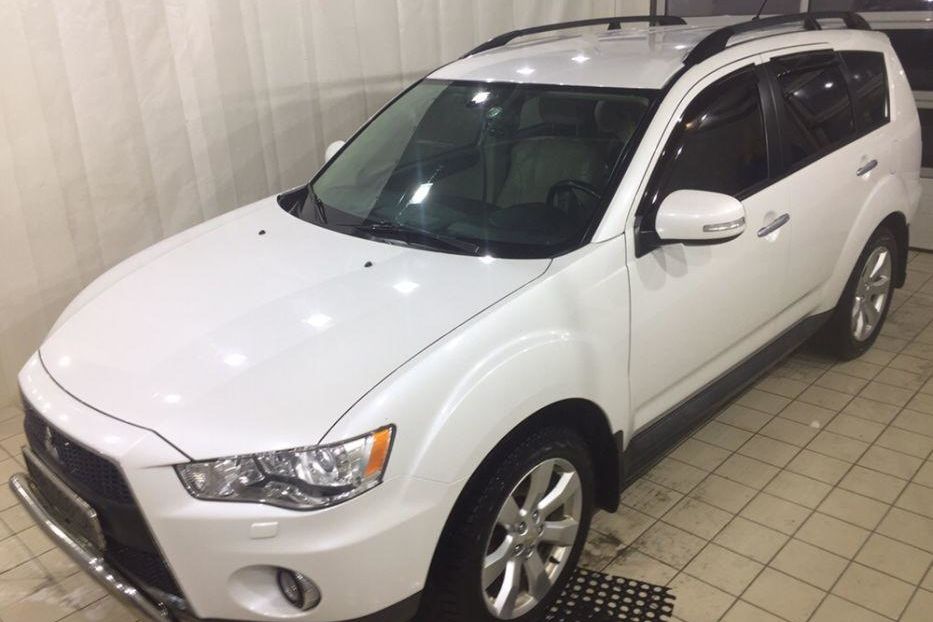 Продам Mitsubishi Outlander XL Instyle 2011 года в Киеве