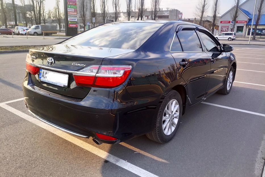 Продам Toyota Camry 55 2017 года в Киеве