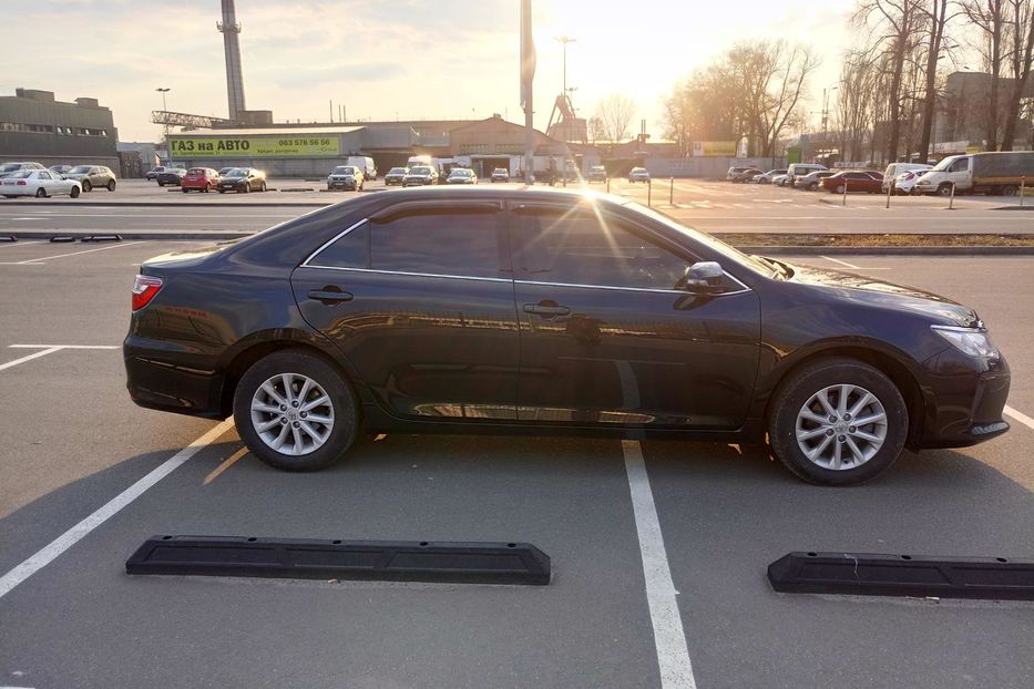 Продам Toyota Camry 55 2017 года в Киеве