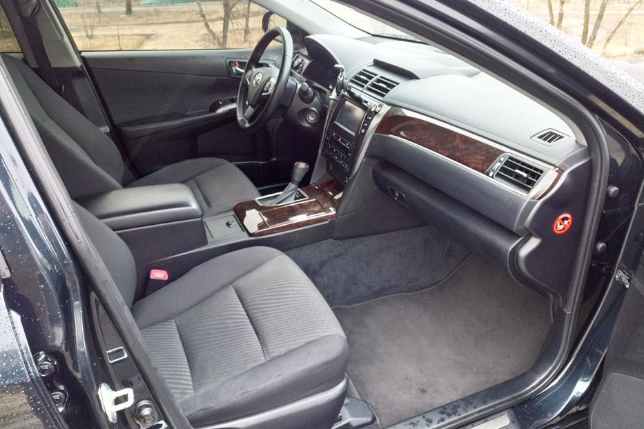 Продам Toyota Camry 55 2017 года в Киеве